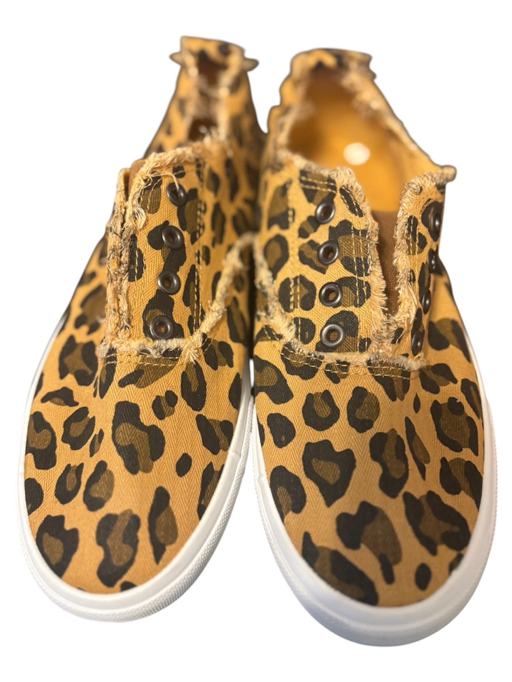 Women’s Leopard Print Slip On Canvas Shoe, Size 8, NWOT